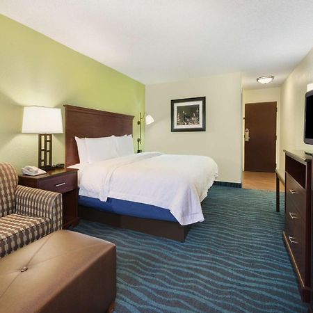 Hampton Inn Atlanta Perimeter Center Sandy Springs Exterior foto