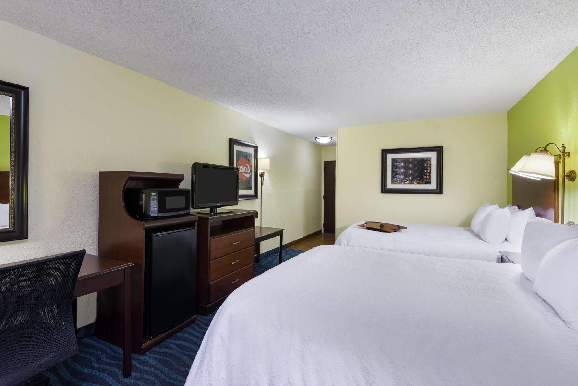 Hampton Inn Atlanta Perimeter Center Sandy Springs Exterior foto